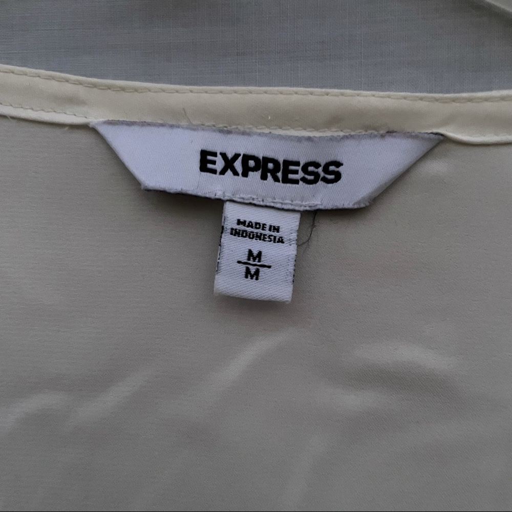 Express Blouse - Picture 3 of 4